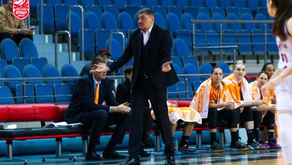 "УГМК" сильнее "Спарты энд К". 2:0 в четвертьфинальной серии