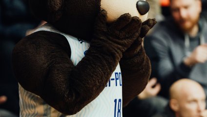 Лидер чемпионата побеждает в Ижевске