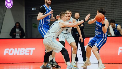 Лидер чемпионата побеждает в Ижевске