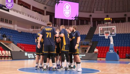 "Динамо" из Грозного побеждает "Химки" в драматической концовке