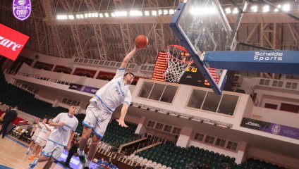 "Динамо" из Грозного побеждает "Химки" в драматической концовке