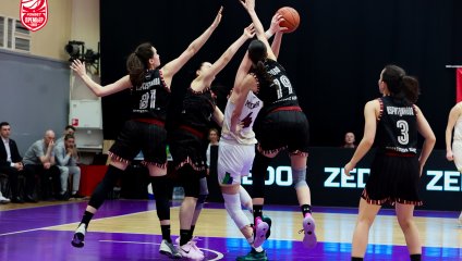 "НИКА-Лузалес" повела в 1/4 финала