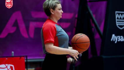 "НИКА-Лузалес" повела в 1/4 финала