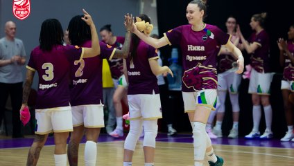 "НИКА-Лузалес" повела в 1/4 финала