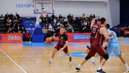 Уфимцы разгромили барнаульцев на родной площадке