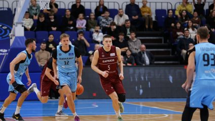 Уфимцы разгромили барнаульцев на родной площадке