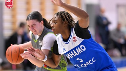 26 очков Шайны Пеллингтон помогли новосибирскому «Динамо» увезти из Омска победу