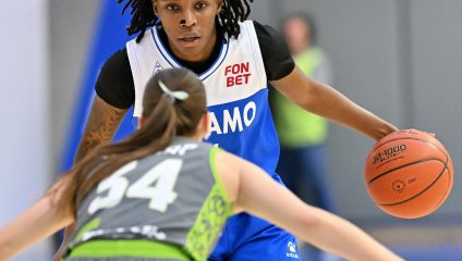 26 очков Шайны Пеллингтон помогли новосибирскому «Динамо» увезти из Омска победу