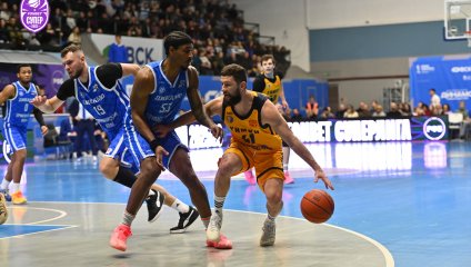 Приморское «Динамо» уступило дома «Химкам» 