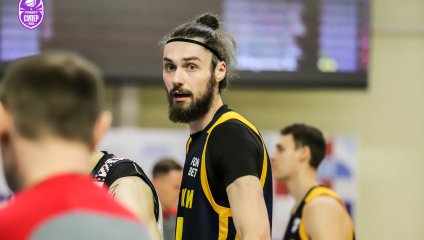 «Тамбов» побеждает «Химки» на родном паркете