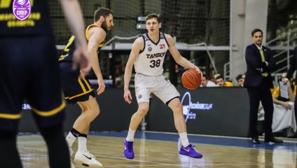 «Тамбов» побеждает «Химки» на родном паркете