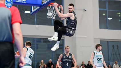 ТСК-УРАЛ - УрГУПС - Нефтехимик 104:61 (17.11.2025)