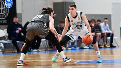 «ТСК-УРАЛ-УрГУПС» добывает победу у «Нефтехимика»