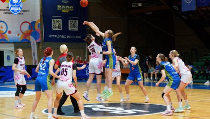 "Нефтяник-Титан-2" берёт реванш у "пантер"