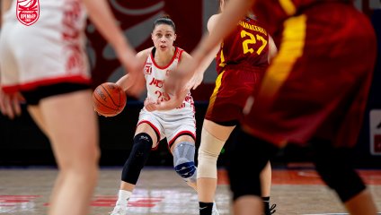 «Надежда» начинает год с «+19»