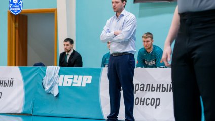 «Нефтехимик» терпит крупное поражение в 1/4 финала от «Русичей»