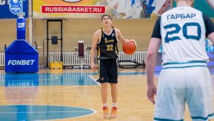 «Нефтехимик» терпит крупное поражение в 1/4 финала от «Русичей»