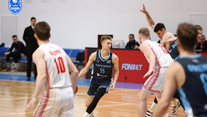 «Динамо-2» празднует победу над «Чебоксарскими Ястребами» в субботнем матче