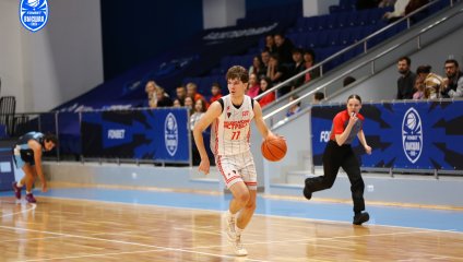 «Динамо-2» празднует победу над «Чебоксарскими Ястребами» в субботнем матче