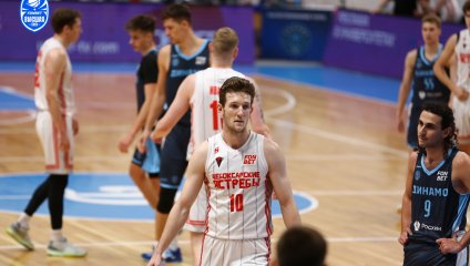 «Динамо-2» празднует победу над «Чебоксарскими Ястребами» в субботнем матче