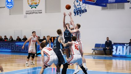 «Динамо-2» празднует победу над «Чебоксарскими Ястребами» в субботнем матче