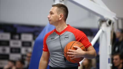 Уфимское  «Динамо» разгромило дома «Новосибирск»