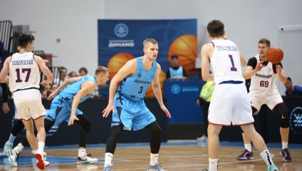 Уфимское  «Динамо» разгромило дома «Новосибирск»