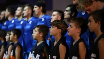 Уфимское  «Динамо» разгромило дома «Новосибирск»