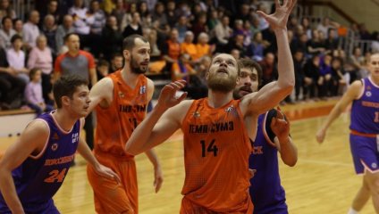 «Темп-СУМЗ» побеждает «Новосибирск», несмотря на упорное сопротивление