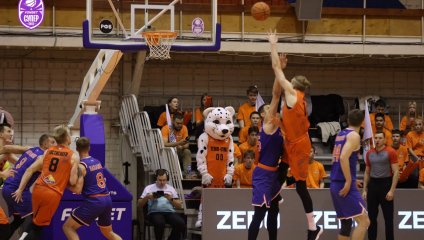 «Темп-СУМЗ» побеждает «Новосибирск», несмотря на упорное сопротивление