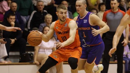 «Темп-СУМЗ» побеждает «Новосибирск», несмотря на упорное сопротивление