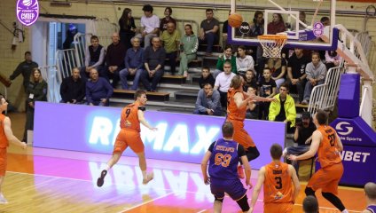 «Темп-СУМЗ» побеждает «Новосибирск», несмотря на упорное сопротивление