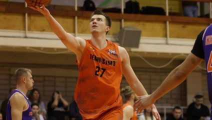 «Темп-СУМЗ» побеждает «Новосибирск», несмотря на упорное сопротивление