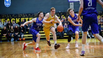 Первая победа курян на домашней арене