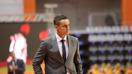 "Надежда" начала новый чемпионат с убедительной победы