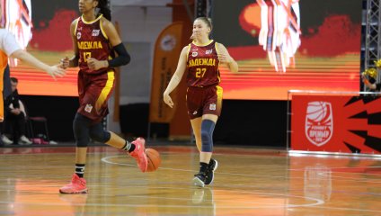 "Надежда" начала новый чемпионат с убедительной победы