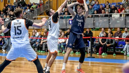 ЧБК продолжает доминировать на домашнем паркете