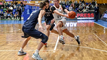 ЧБК продолжает доминировать на домашнем паркете