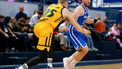 Химчане уступили дома "Динамо" из Владивостока