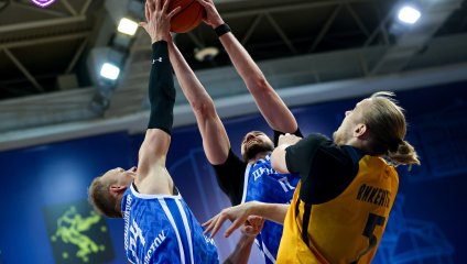 Химчане уступили дома "Динамо" из Владивостока