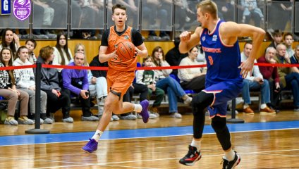 «ЧБК» уверенно выиграл у «Новосибирска»