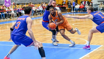 «ЧБК» уверенно выиграл у «Новосибирска»