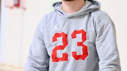 «Металлург» обыграл «Надежду-2»