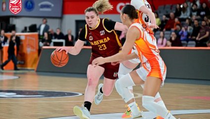 «Лисицы» хладнокровно обыграли «Надежду» в Екатеринбурге