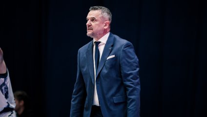 «Металлург» открыл сезон поражением от действующего чемпиона   