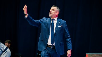 «Металлург» открыл сезон поражением от действующего чемпиона   