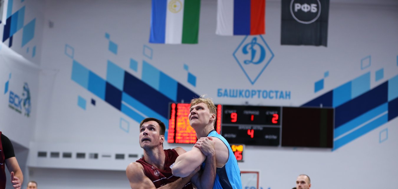 Уфимцы разгромили барнаульцев на родной площадке