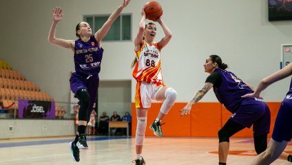 «Чеваката» начала с двух побед