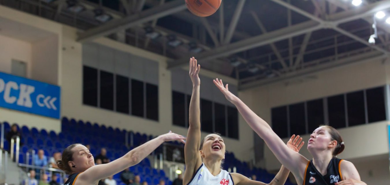 Курское «Динамо» побеждает "Энергию" на классе