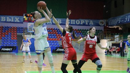 "Юность" выигрывает у "Динамо"-2